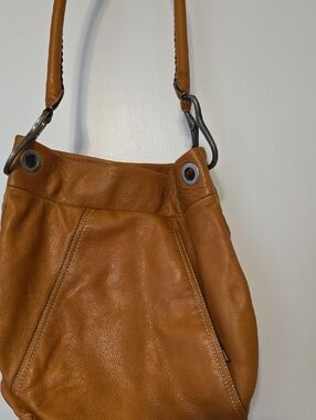 HOBO Honey Tan Leather Shoulder Hobo